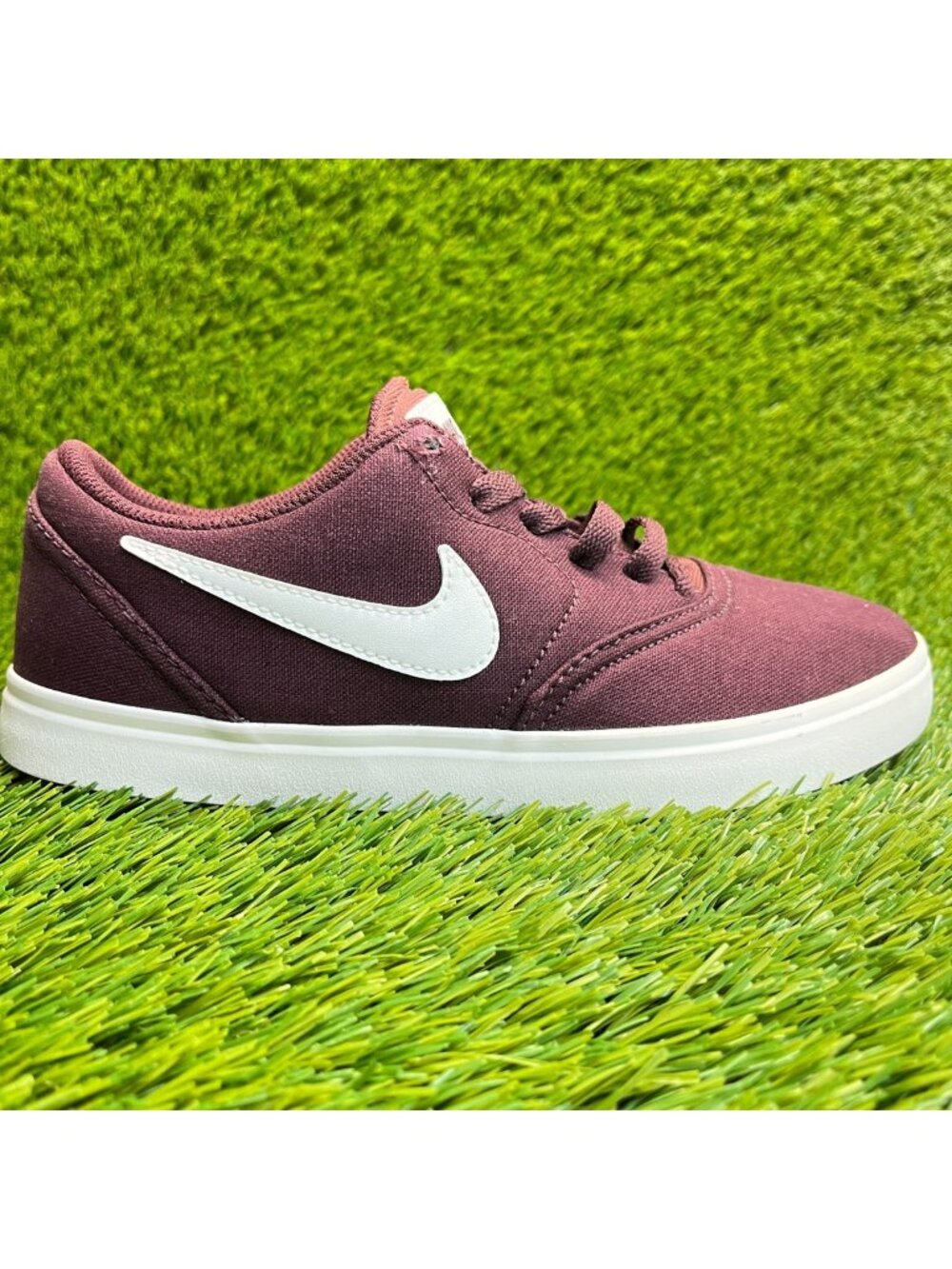 Nike SB Check Canvas Boys Size 6Y Burgundy White Athletic Skate Shoes‎ Sneakers
